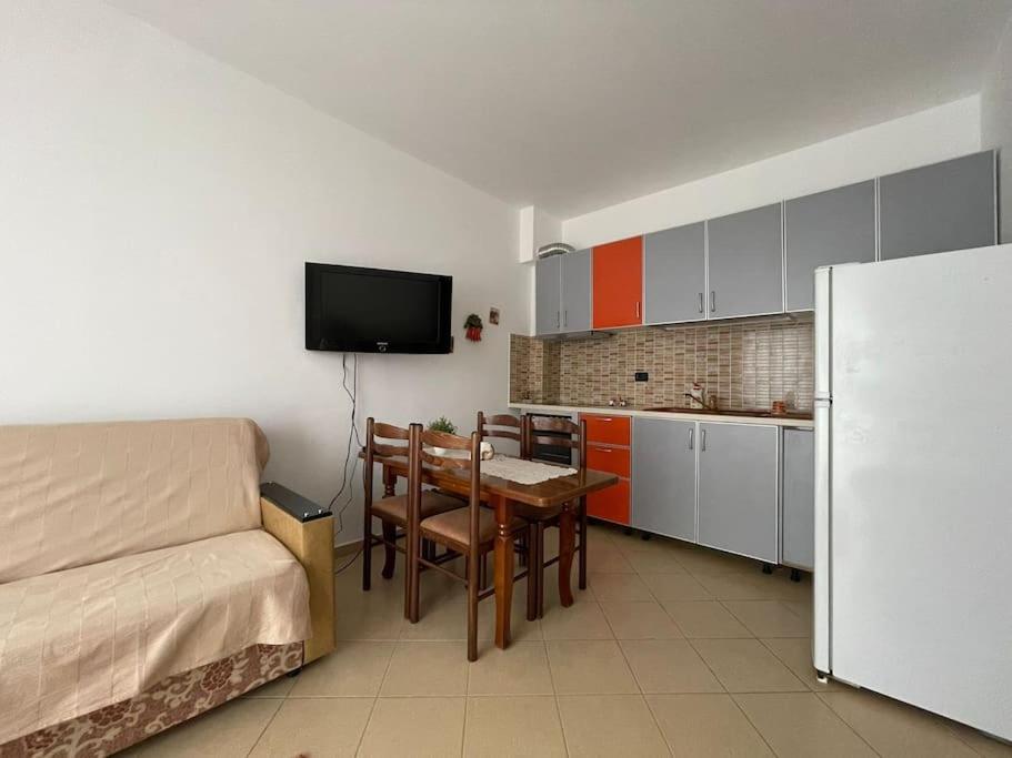 Sea View Apartment In Vlorë 외부 사진