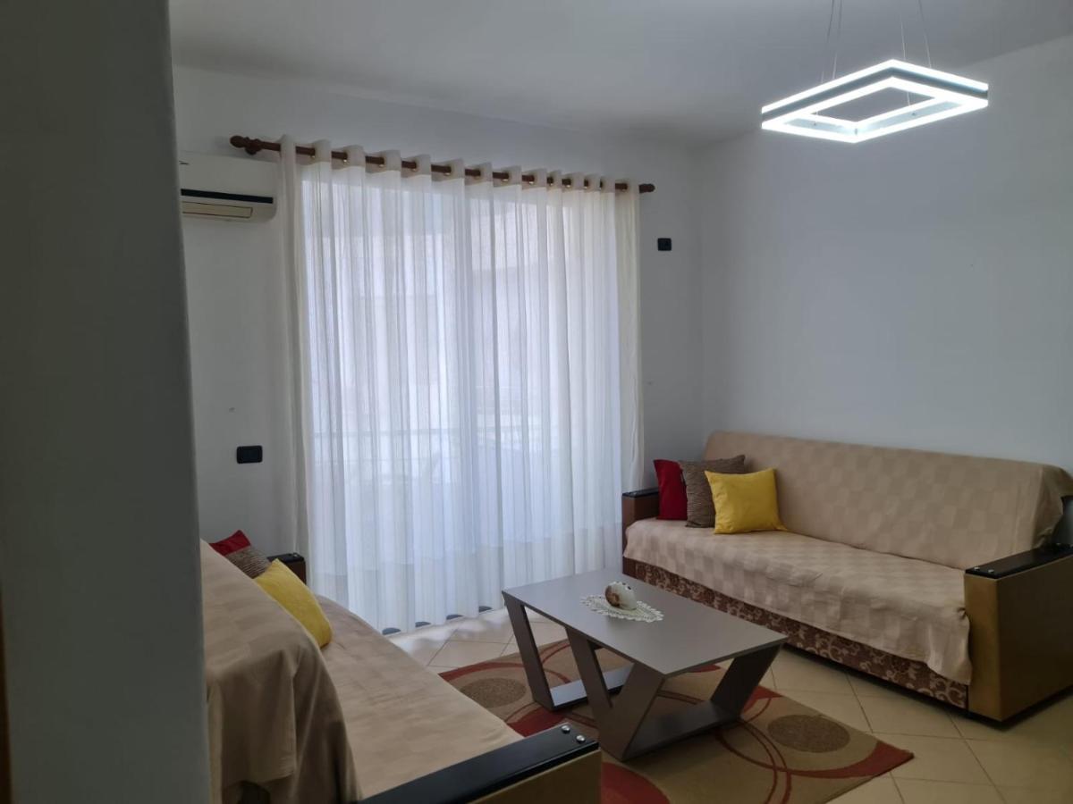 Sea View Apartment In Vlorë 외부 사진